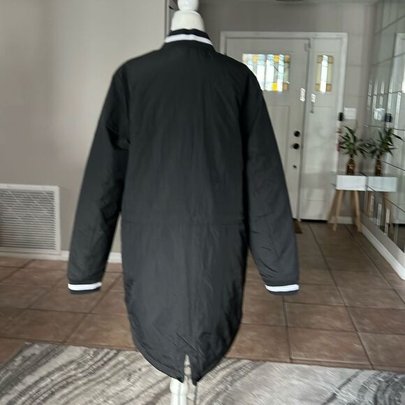 Nike Women’s Dugout Bench Jacket - Picture 6 of 16